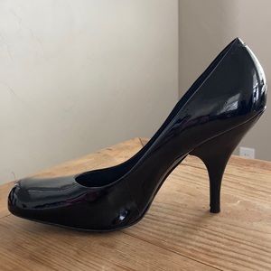 BCBG Girls - black patent leather heels